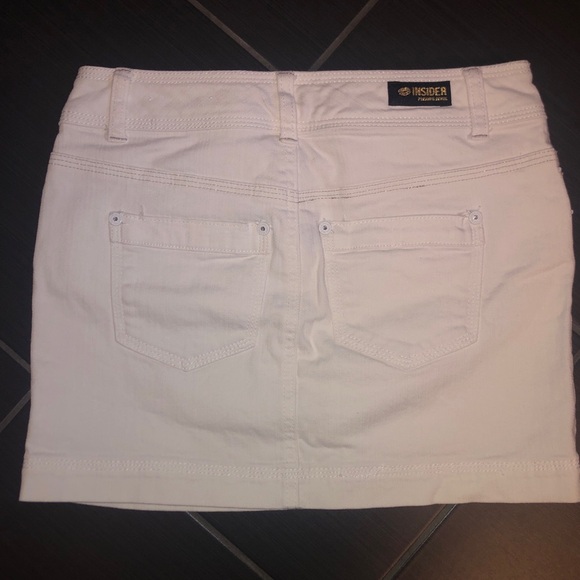 Like New White Denim Mini Skirt (Size 1) with Sparkle Details - Picture 2 of 13